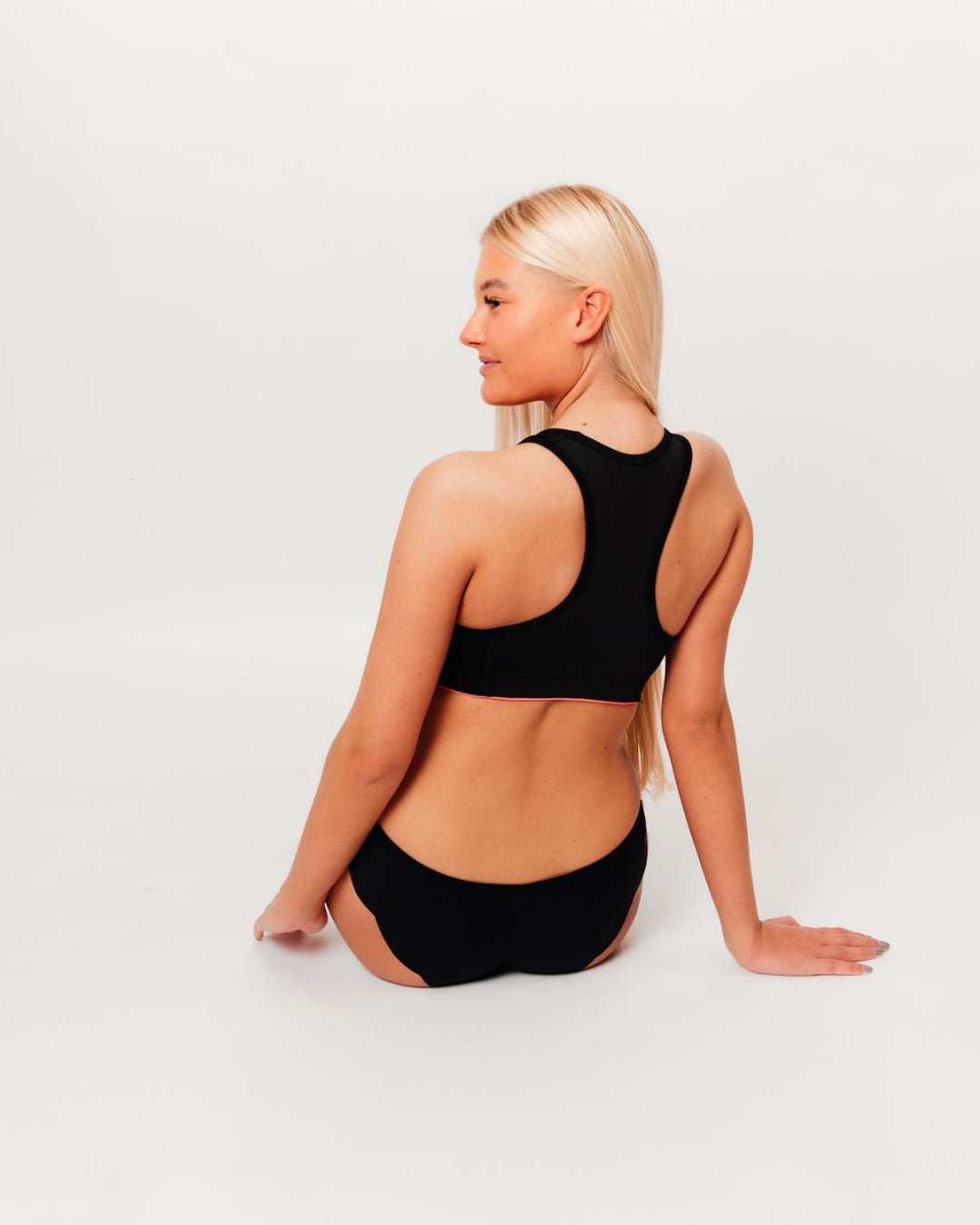 NIXI Body Sarah Sporty Knickers low cut absorbent discreet no vpl period knickers light bladder leaks 10ml 2 tampons
