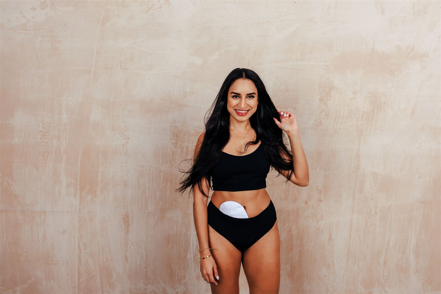 NIXI Body Endometriosis Foundation leak proof knickers Carla Periods and Bladder leaks