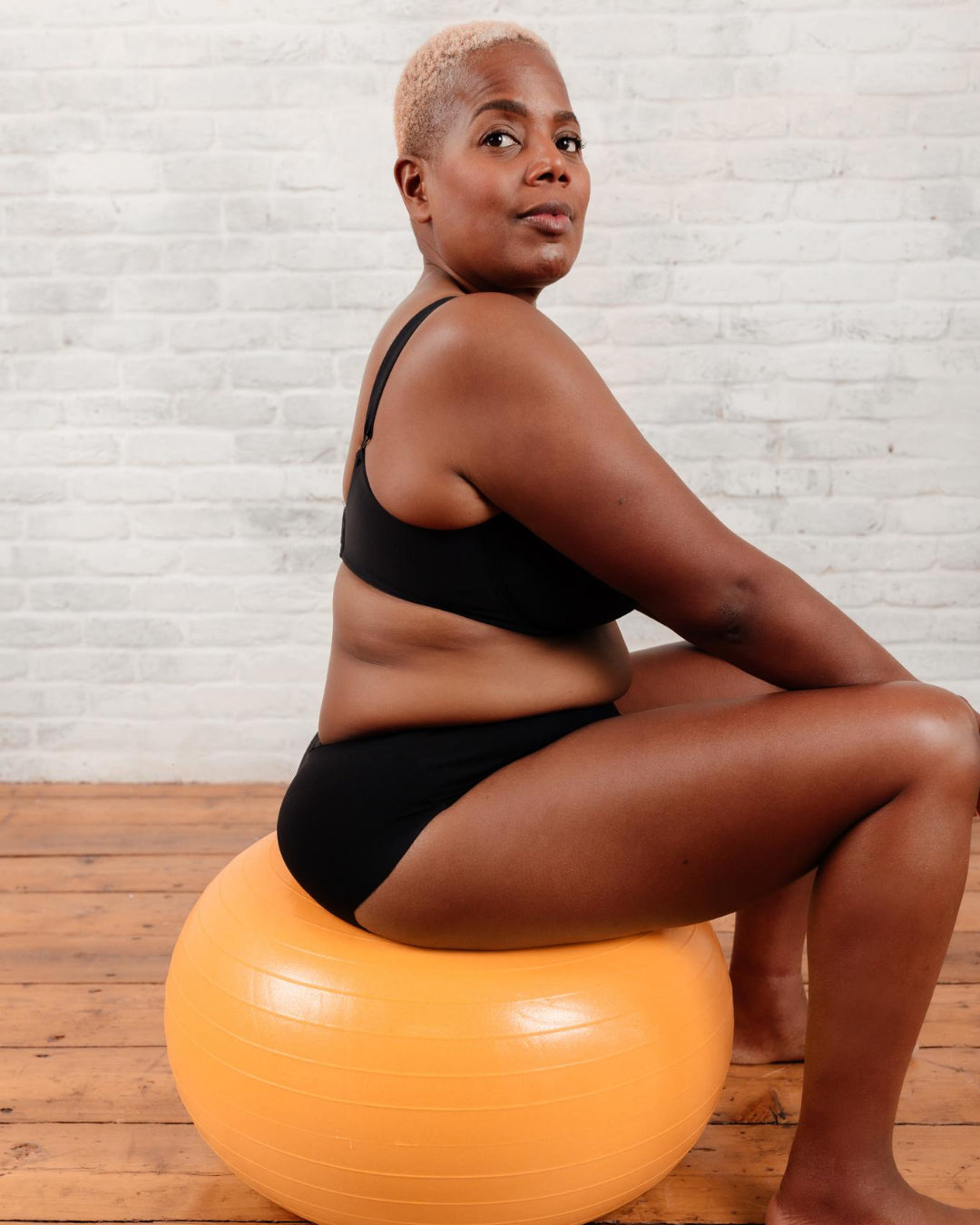 NIXI Body Susie Sporty Hip Hugger Black Knickers period pants light bladder leaks no vpl black discreet absorbent